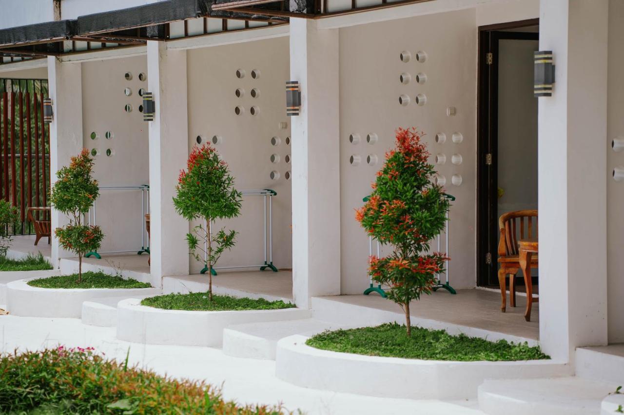 Nirvana Hotel Resort تيتيباتو المظهر الخارجي الصورة