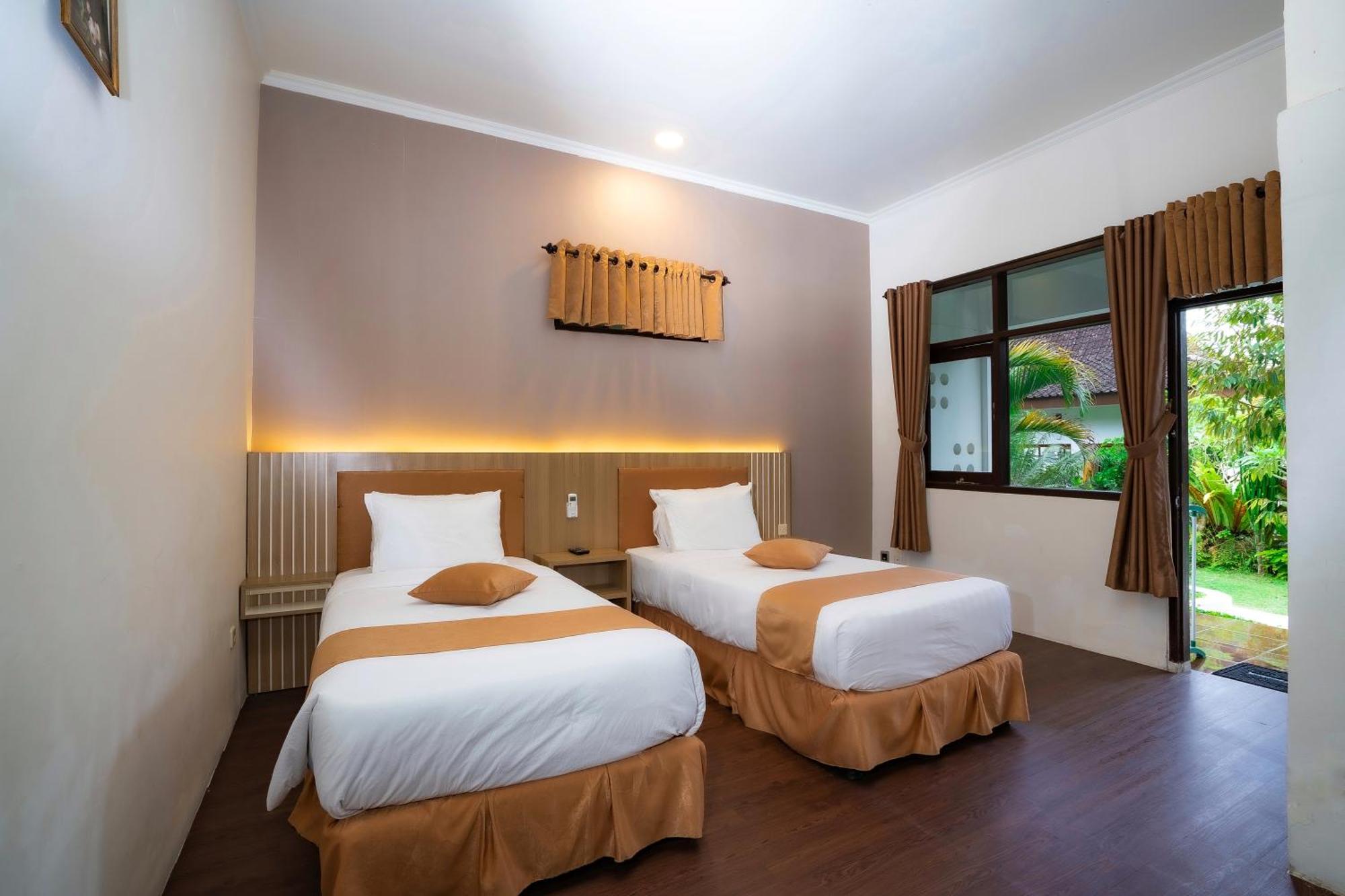 Nirvana Hotel Resort تيتيباتو المظهر الخارجي الصورة